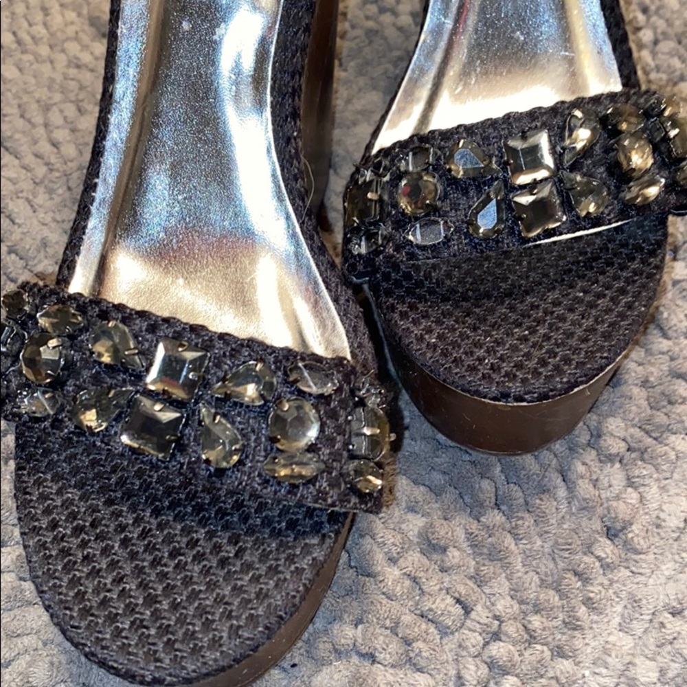 Heels - Picture 2 of 5
